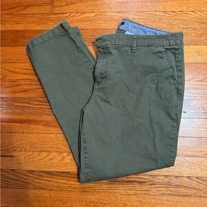 Tommy Hilfiger Women’s Olive Green Pants – Size 16